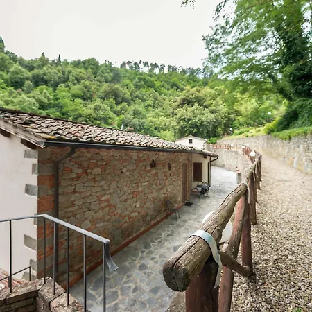 La Ferriera Hotel *