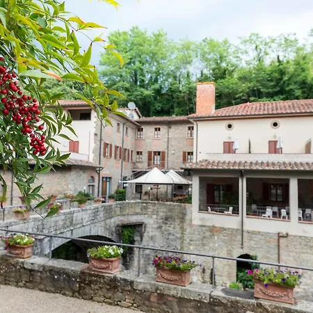 La Ferriera Hotel *